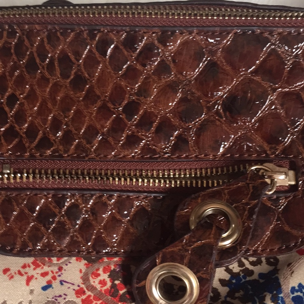 Jessica Simpson Handbag - Picture 4 of 7